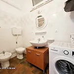 Marotta, 50 Mt Dal Mare, Aria Condizionata, Wi-fi Gratuita, Parcheggio, 2 Camere, 6 Letti, アパート *