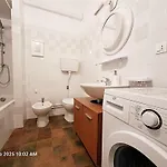 Marotta, 50 Mt Dal Mare, Aria Condizionata, Wi-Fi Gratuita, 2 Camere, 6 Letti, Lägenhet Marotta