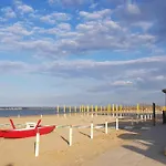 Lägenhet Marotta, 50 Mt Dal Mare, Aria Condizionata, Wi-Fi Gratuita, 2 Camere, 6 Letti, Marotta