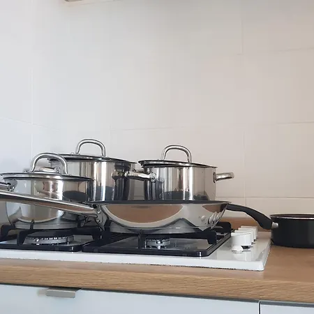 Apartment Marotta, 50 Mt Dal Mare, Aria Condizionata, Wi-Fi Gratuita, 2 Camere, 6 Letti,