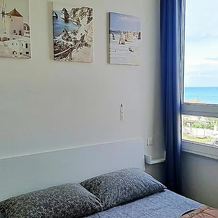 Lejlighed Marotta, 50 Mt Dal Mare, Sea & Apartments, Sea&business, Clima, Wi-fi Veloce, Parking, 2 Camere, 6 Letti