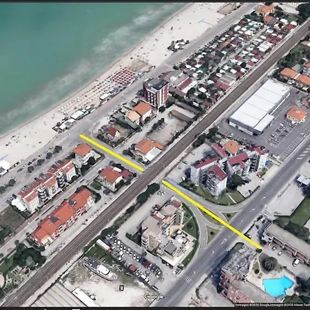 Marotta, 50 Mt Dal Mare, Sea & Apartments, Sea&business, Clima, Wi-fi Veloce, Parking, 2 Camere, 6 Letti Lejlighed Marotta