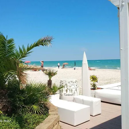 Marotta, 50 Mt Dal Mare, Sea & Apartments, Sea&business, Clima, Wi-fi Veloce, Parking, 2 Camere, 6 Letti