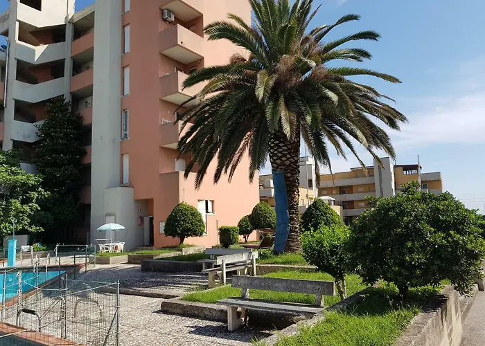 Apartment Marotta, 50 Mt Dal Mare, Aria Condizionata, Wi-Fi Gratuita, 2 Camere, 6 Letti,