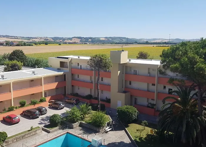 Apartment Marotta, 50 Mt Dal Mare, Aria Condizionata, Wi-Fi Gratuita, 2 Camere, 6 Letti,