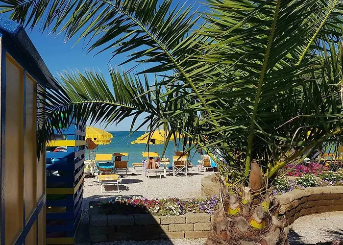 Marotta, 50 Mt Dal Mare, Aria Condizionata, Wi-Fi Gratuita, 2 Camere, 6 Letti, Marotta